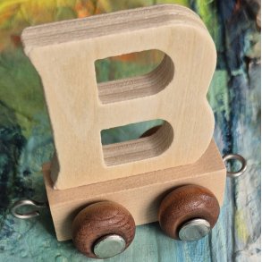 Kinder and Kids Navnetog B