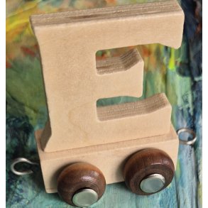 Kinder and Kids Navnetog E